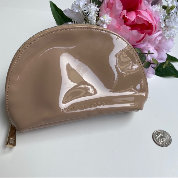 Marc Jacobs Handbags - NWOT Marc Jacobs Cosmetic Bag Beige Color